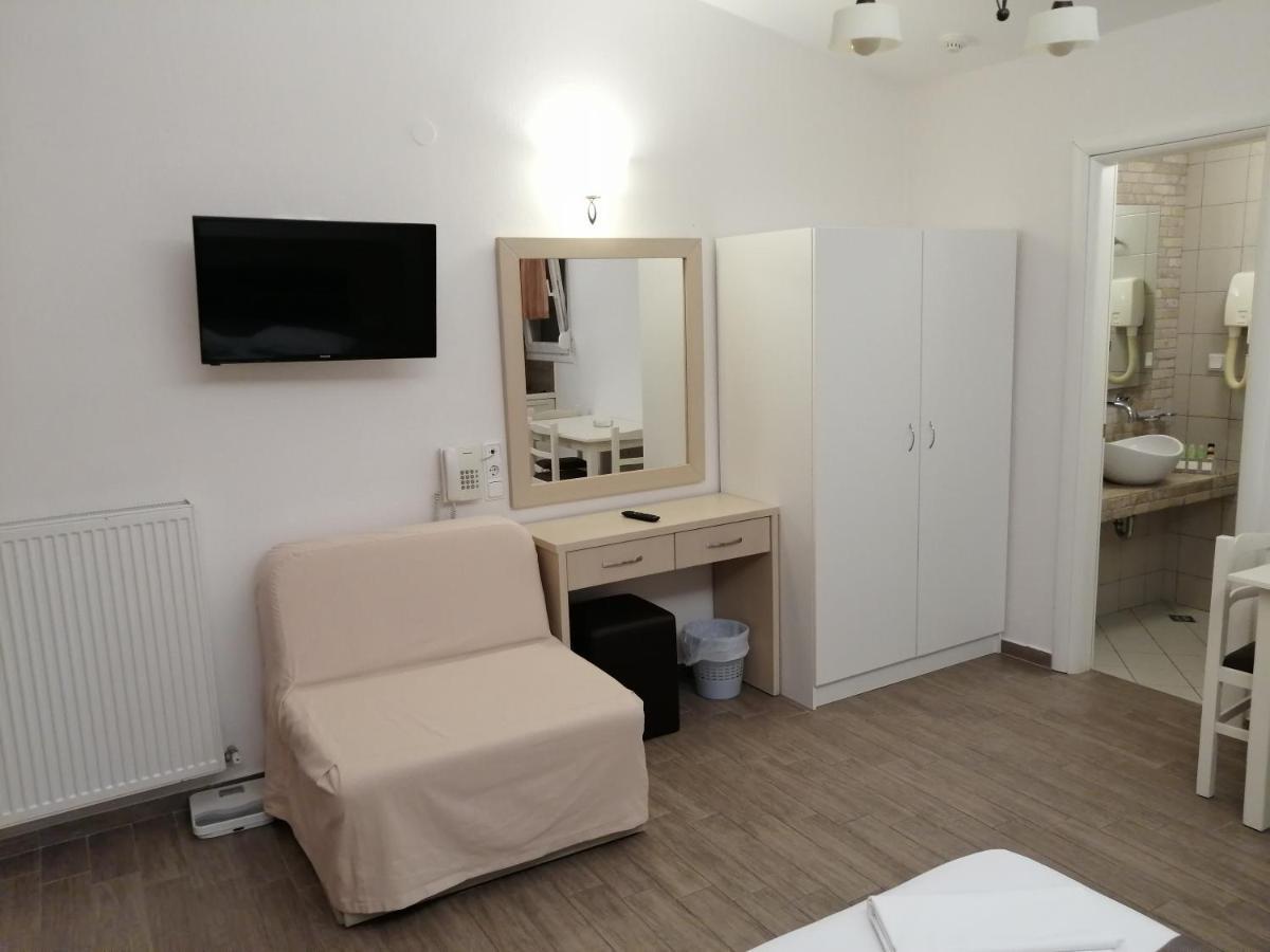 Hotel Katerina 케라모티 외부 사진